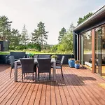 Vakantiehuis Three-Bedroom Holiday home in Rømø 34 *