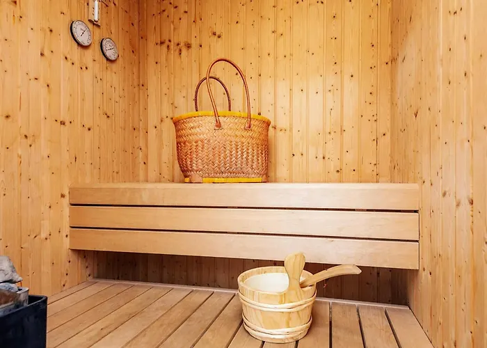 Exclusive Retreat With - By Traum * Romo Kirkeby