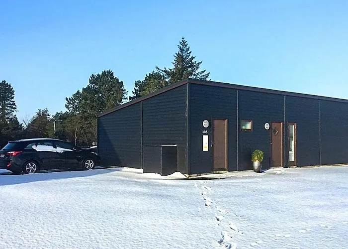 Exclusive Retreat With - By Traum Romo Kirkeby